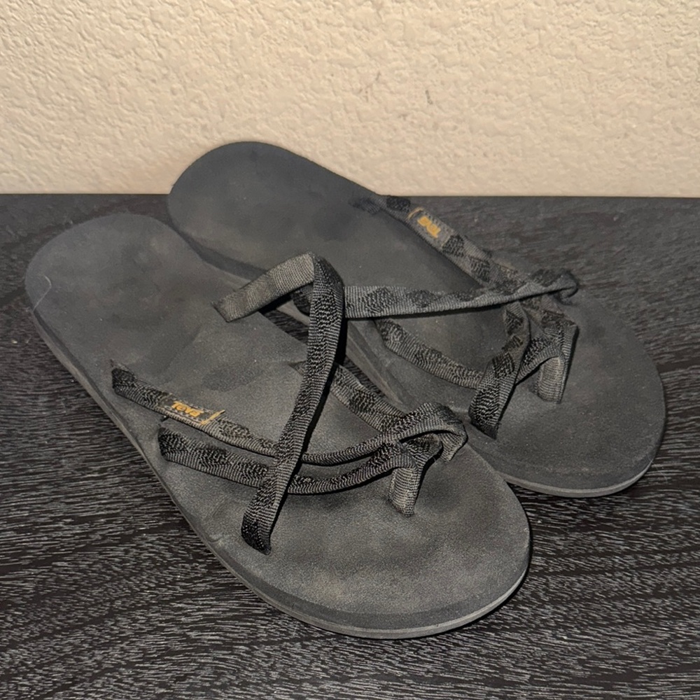 Teva Olawahu Black Sandals for Women Size 8